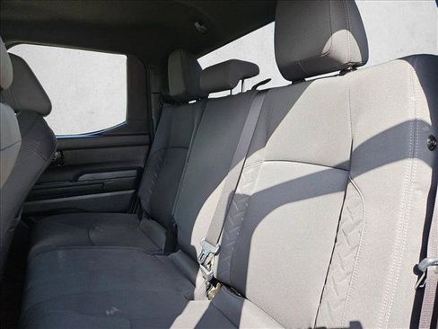 Used 2025 Toyota Tacoma SR5 AWD/4WD image 17