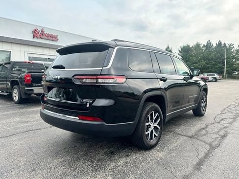 Used 2023 Jeep Grand Cherokee L Limited AWD/4WD image 9