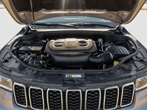 Used 2020 Jeep Grand Cherokee Limited w/ Luxury Group II RWD image 55