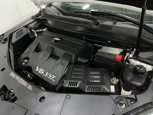 Used 2016 Chevrolet Equinox LTZ w/ Enhanced Convenience Package image 29