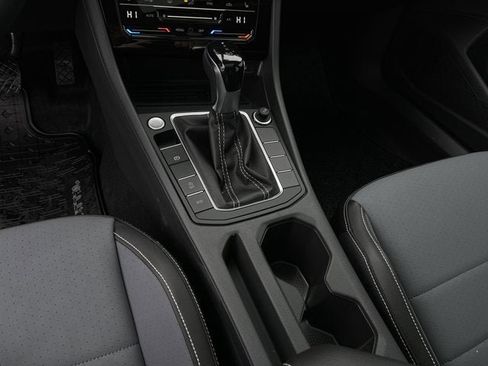 New 2026 Volkswagen Jetta SE image 17