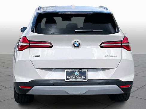 New 2026 BMW X3 xDrive30 w/ Premium Package image 4