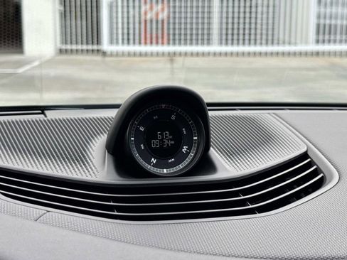 Used 2021 Porsche Taycan 4 Cross Turismo image 24