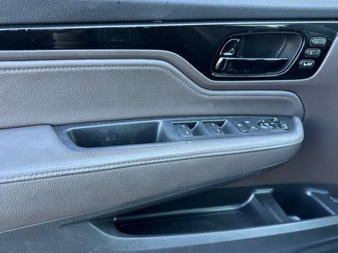 Used 2018 Honda Odyssey Elite image 11