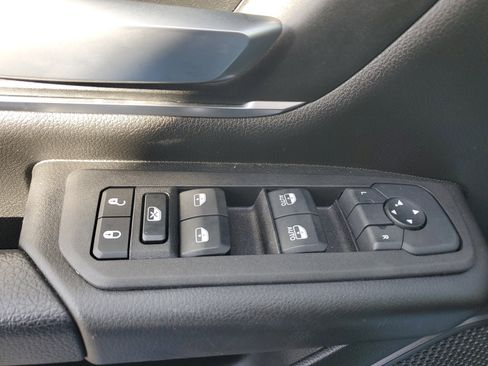 Used 2025 RAM 1500 Big Horn image 25