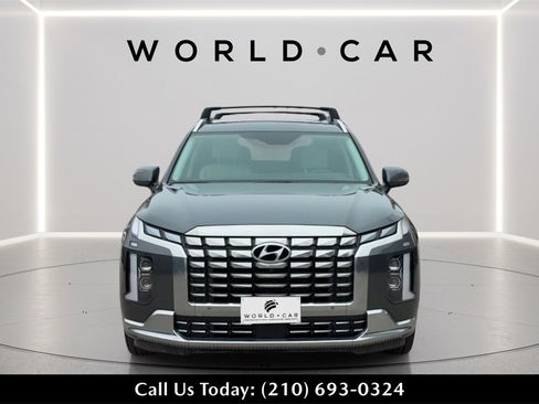 Used 2024 Hyundai Palisade Calligraphy image 3