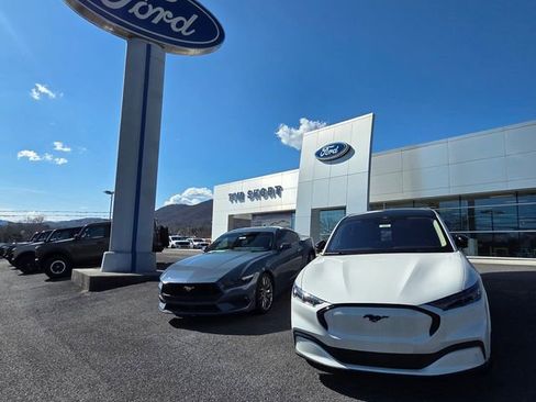 Used 2023 Ford F150 XL w/ Trailer Tow Package image 18