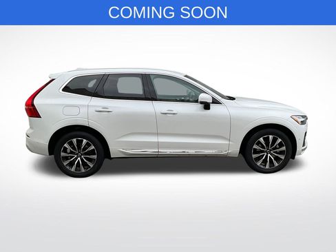 Certified 2023 Volvo XC60 B5 Plus w/ Climate Package image 11