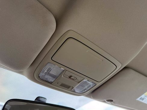 Used 2015 Honda CR-V LX image 31