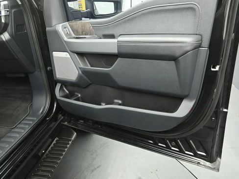 Used 2024 Ford F250 Lariat w/ Sport Appearance Package AWD/4WD image 27