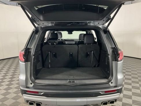 Used 2025 GMC Acadia Elevation w/ Elevation Premium Package FWD image 35