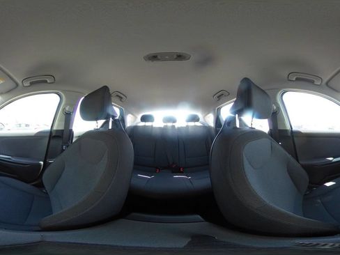 Used 2025 Kia K4 FWD image 41