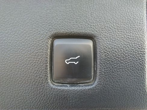 Used 2021 Ford Escape Titanium w/ Titanium Elite Package image 10