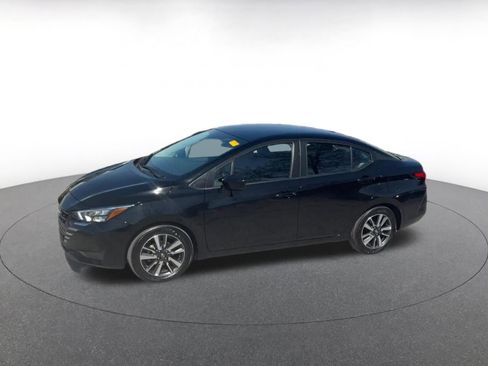 Used 2025 Nissan Versa SV FWD image 8