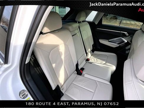 Used 2023 Audi Q3 2.0T Premium w/ Convenience Package image 19