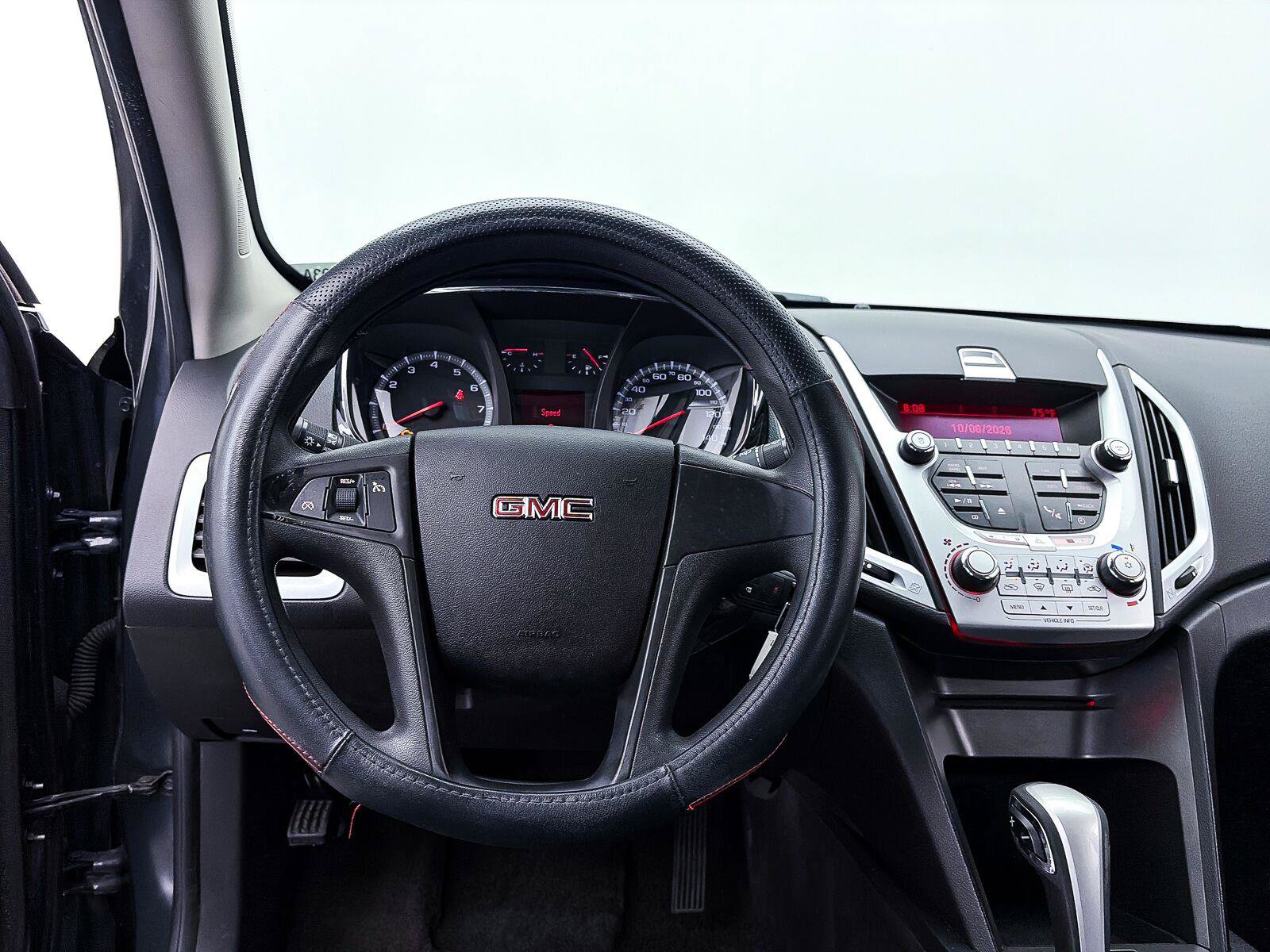 Used 2011 GMC Terrain SLE FWD image 6