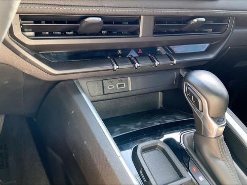 Used 2023 Chevrolet Colorado LT w/ LT Convenience Package RWD image 31