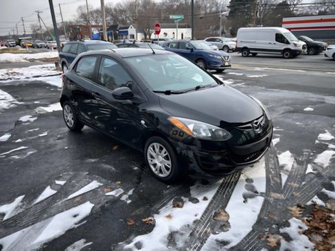 Used 2012 MAZDA MAZDA2 Sport image 3