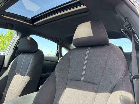 Used 2023 Honda Accord Sport image 9