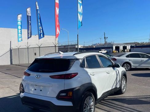 Used 2020 Hyundai Kona SEL image 3