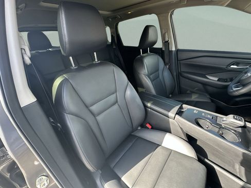 Used 2024 Nissan Rogue SL w/ SL Premium Package FWD image 39