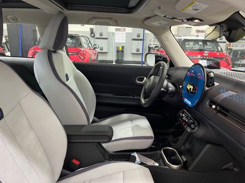 Certified 2025 MINI Cooper S image 24