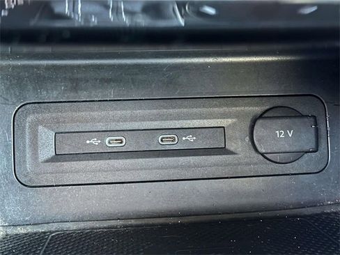 Used 2023 Volkswagen Atlas Cross Sport SEL R-Line image 30