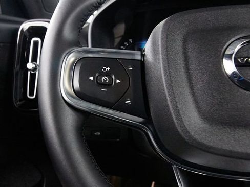 Certified 2023 Volvo C40 P8 Recharge Ultimate w/ Protection Package Premier AWD/4WD image 15