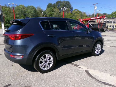 Used 2019 Kia Sportage LX AWD/4WD image 18