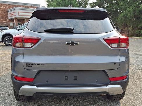 Used 2021 Chevrolet TrailBlazer LT w/ Convenience Package AWD/4WD image 6