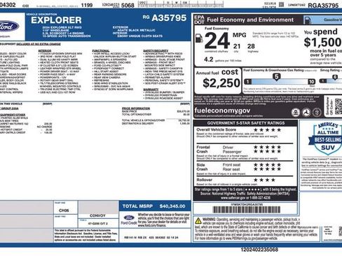 Used 2024 Ford Explorer XLT RWD image 4