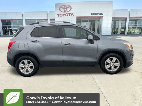 Used 2015 Chevrolet Trax LT w/ LT Plus Package FWD image 6