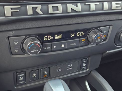 New 2025 Nissan Frontier SV w/ SV Convenience Package image 11