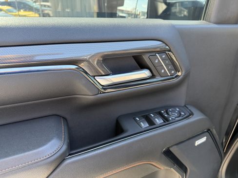 Used 2024 GMC Sierra 3500 AT4 w/ AT4 Premium Plus Package AWD/4WD image 11