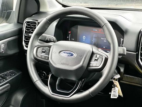 Used 2025 Ford Ranger XLT w/ FX4 Off-Road Package AWD/4WD image 27