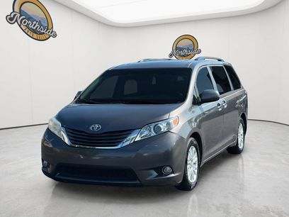 Used 2017 Toyota Sienna XLE w/ XLE Navigation Package