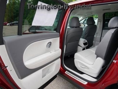 New 2026 Hyundai Ioniq 9 SEL image 14