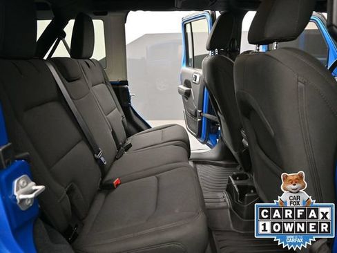 Used 2022 Jeep Wrangler Unlimited Sport w/ Sun And Sound Package AWD/4WD image 23