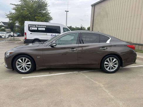 Used 2017 INFINITI Q50 3.0t Premium w/ 3.0T Premium Plus Package image 9