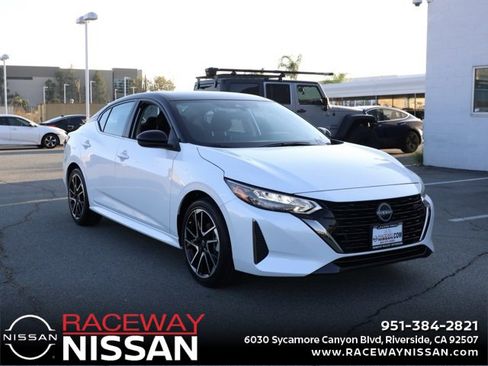 New 2025 Nissan Sentra SR image 1