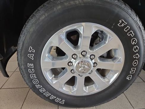 Used 2023 RAM 2500 Big Horn w/ Level 1 Equipment Group image 10