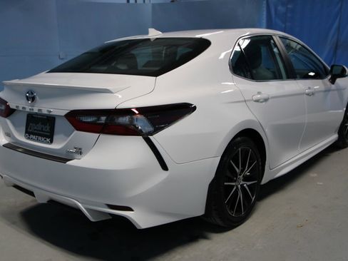 Used 2024 Toyota Camry SE FWD image 28