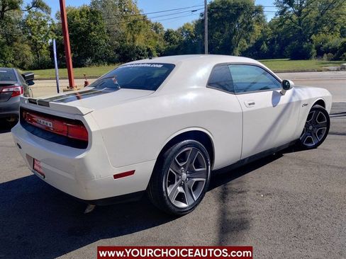 Used 2010 Dodge Challenger SE image 5