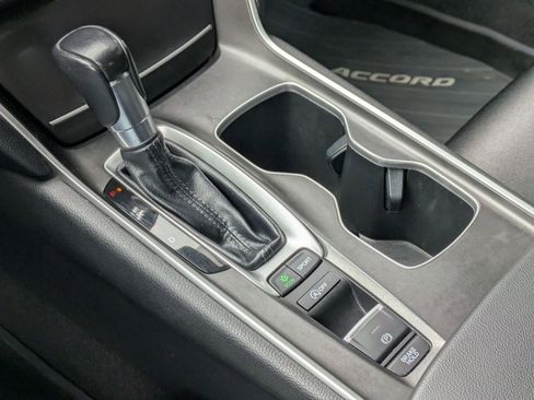 Used 2022 Honda Accord Sport image 19