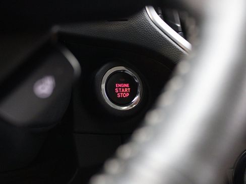 Used 2023 Subaru Forester Touring image 38