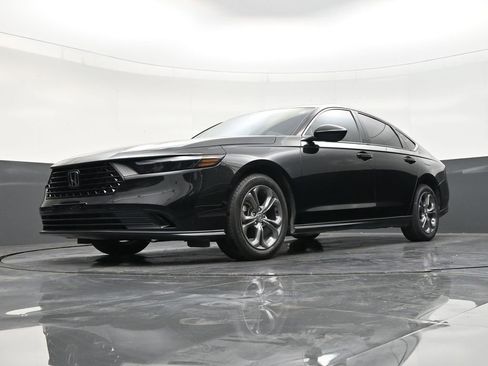 Used 2024 Honda Accord EX image 21