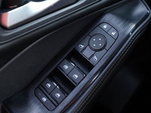 Certified 2025 Nissan Rogue SV AWD/4WD image 17