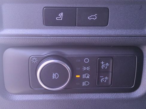 Used 2023 Ford Expedition Max Limited image 25