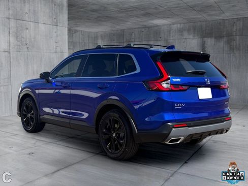 Used 2024 Honda CR-V Sport Touring image 4