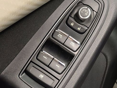 Used 2020 Subaru Ascent Premium w/ Convenience Package image 27